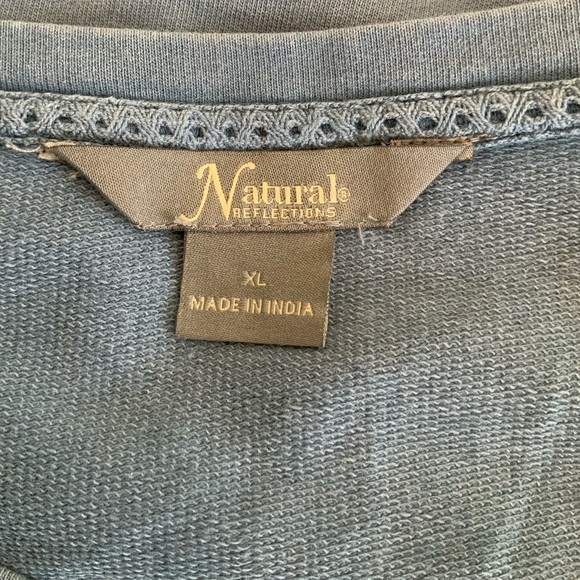 Natural Reflections 100% Cotton Floral Embroidered Top - Picture 14 of 14